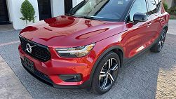 2021 Volvo XC40 T5 R-Design 