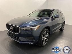 2021 Volvo XC60 T5 Momentum 