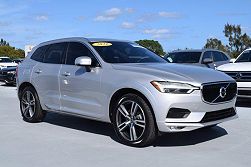 2021 Volvo XC60 T5 Momentum 