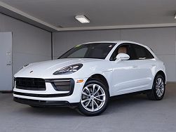 2022 Porsche Macan  