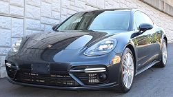 2017 Porsche Panamera Turbo 