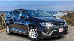 2020 Chrysler Pacifica Touring-L 