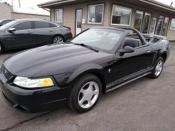 2000 Ford Mustang Base 