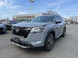 2024 Nissan Pathfinder Platinum 