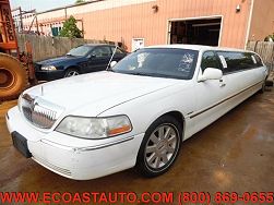 2003 Lincoln Town Car Executive 