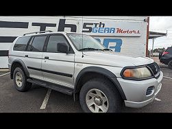 2002 Mitsubishi Montero Sport ES 