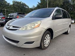 2004 Toyota Sienna LE 