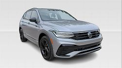 2023 Volkswagen Tiguan SE R-Line Black