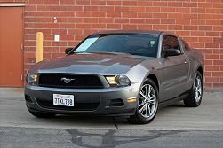 2010 Ford Mustang  Premium