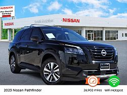 2023 Nissan Pathfinder SL 