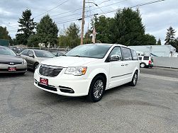 2011 Chrysler Town & Country Limited Edition 