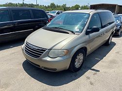 2007 Chrysler Town & Country LX 