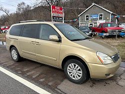 2011 Kia Sedona LX 