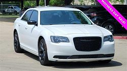 2020 Chrysler 300 Touring 