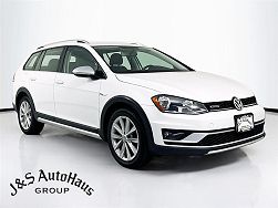 2017 Volkswagen Golf S 