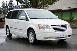 2010 Chrysler Town & Country Touring 