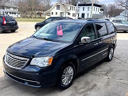 2013 Chrysler Town & Country Limited Edition 