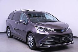 2024 Toyota Sienna Limited 