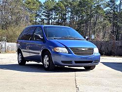 2007 Chrysler Town & Country Base 