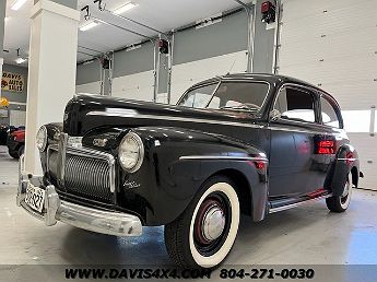 1942 Ford Deluxe  
