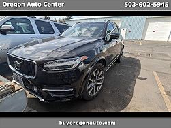 2017 Volvo XC90 T6 Momentum 