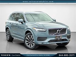 2022 Volvo XC90 T6 Momentum 