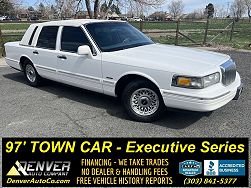1997 Lincoln Town Car Executive 