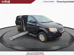 2010 Chrysler Town & Country LX 