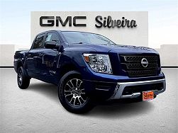 2023 Nissan Titan SV 