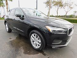 2021 Volvo XC60 T5 Momentum 