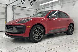 2024 Porsche Macan T 