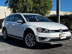 2017 Volkswagen Golf SE 