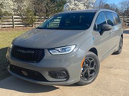 2023 Chrysler Pacifica Touring-L 