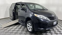2015 Toyota Sienna LE Mobility