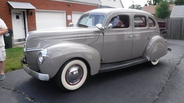 1939 Ford Deluxe  