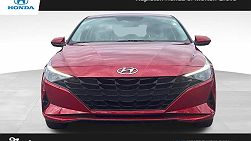 2022 Hyundai Elantra SE 