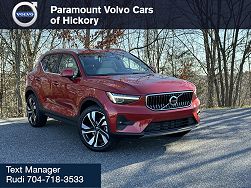 2024 Volvo XC40 B5 Plus Bright Theme