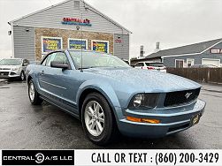 2006 Ford Mustang  Deluxe
